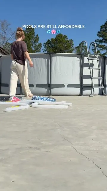 If you have kiddos or the urge to float all summer - get yourself a pool before the prices go up! @Spreetail #spreetail #abovegroundpool #newpool #tiktokshopcreatorpicks #tiktokshopstockup 