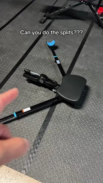 225 pounds and I can almost do a full split now. Started with hips so tight I could barely touch my toes. The Merach leg stretcher, 10 minutes a day, six adjustment levels, holds up to 300 pounds. Hip flexors, hamstrings, and inner thighs all open up. My lower back pain I had for years is basically gone. Orange cart below. #tiktokshopspringglowup #LegStretcher #Flexibility #gym #TikTokMadeMeBuyIt 