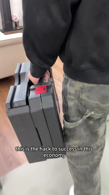 You wouldn’t believe how many tools you get for this price!🧰#toolkit #toolbox #kingtool #handyman #hometools 