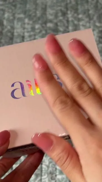 @AILLSA #nailsathome #gelextensions #gelnailsathome #nailkit #manicureathome 