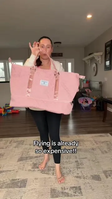 Make traveling stress free this year!! #luggage #carryonbag #travelhack #flying #pinkbag 