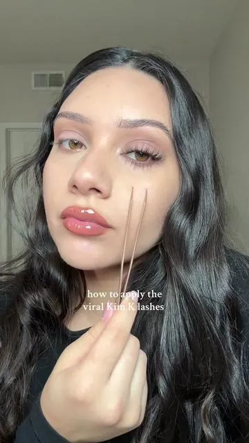 Lash map is 12, 12, 14, 14, 16 🤎 @Maxcomfi #maxcomfi #lashclusters #diylashes #spiderlashes #tiktokshopcreatorpicks #tiktokshopspringglowup #tiktokshopstockup 