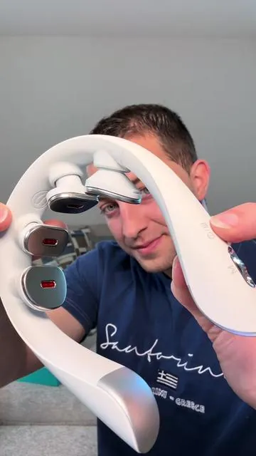 This is revolutionary. If you have neck pain or aches, this helps relieve that stiffness and inflammation faster than any other ordinary massager will. With red light therapy, massage, and EMS, this thing does it all. #neckmassager #neckpainrelief #neckpain #noahtec 