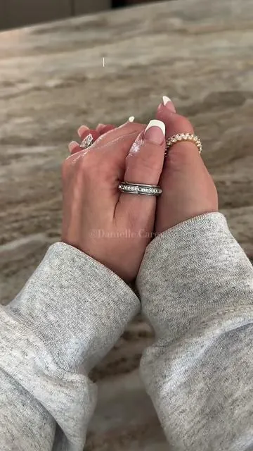 I ONLY endorse smart rings from the TikTok shop at this time. Anything else isn’t supported by me! 💕✌🏽  @Hitienx Smart Ring Store #smartring #smartrings #fitnesstracker #goldjewelry #sleeptracker Smart Ring for women, hitienx honest review, smart rings on TikTok shop 