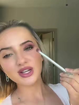 with these colors, it makes it so easy to do any eyeshadow look and it makes my eyes pop #eyeshadow #eyeshadowlook #eyeshadowcollection #makeuptutorial 
