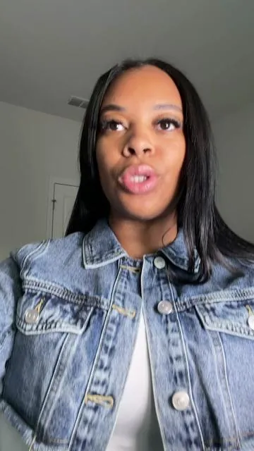 Bloopers, no stretch in this cute denim jean suit 