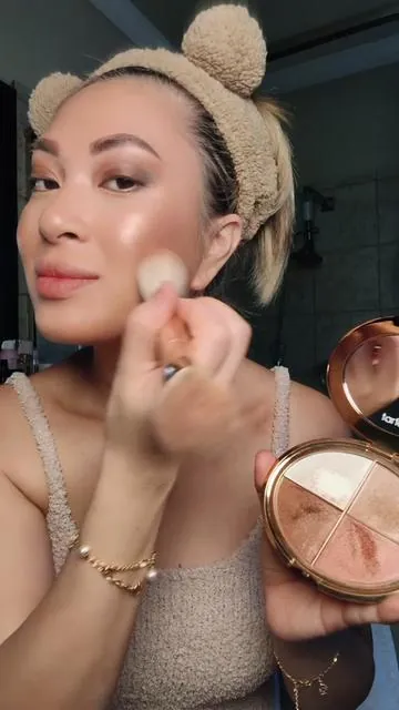 tarte glow wardrobe eye & cheek palette - eyeshadow and highlighter makeup#tartecosmetics #eyeshadow #highlighter #TikTokShopDeals #tiktokshop 