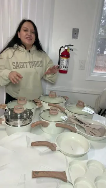 Nuevo set de ollas y sartenes antiadherente #nonstick #sartenes #tiktokshopcreatorpicks #ceramic 