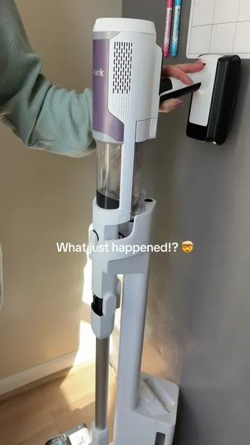 The previous version lasted for 4 years and still works, so can confirm it’s so worth it 🤩 #sharkhome #sharkcleanandempty #cleanandempty #sharkvacuum #sharkstickvacuum 