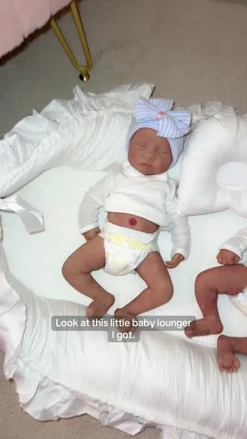 So cute!#fakebaby #babylounger #babyessentials 