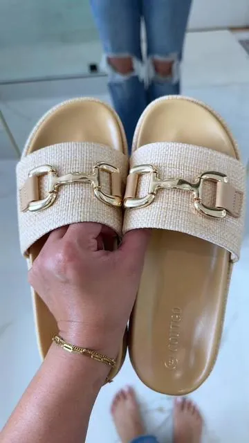 So impressed by these wedge sandals!! They’re very comfy and easy to style!  #wedgesandals #sandals #summersandals #tiktokshopspringglowup #ttsfashionweek @Coutgo 