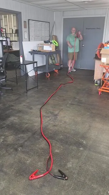 25 ft jumper cables #jumpercables #mechanic #workshop #handyman #badearl 