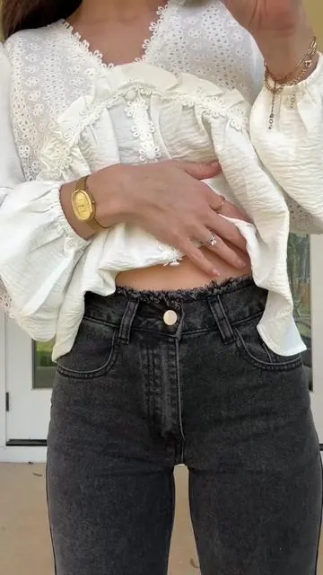 the details on these jeans 👏🏼 #frayed #jeans 