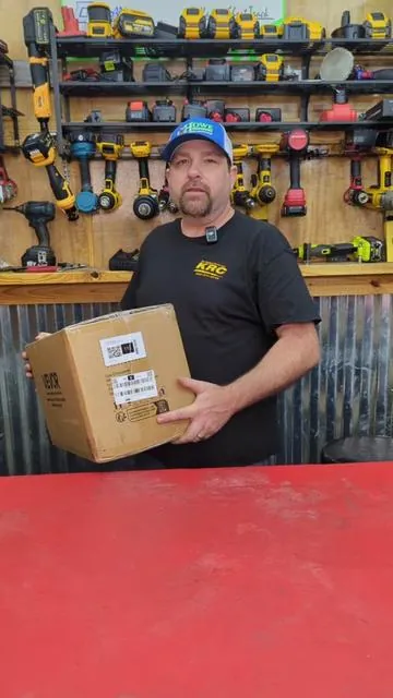 Vevor Chainsaw special deals for Tiktok shop ! #vevortools #tools #chainsaw #cuttingwood 