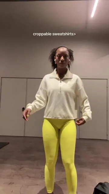 Perfect for showing off that pump!🤏🏾 #pullover #gymwear 