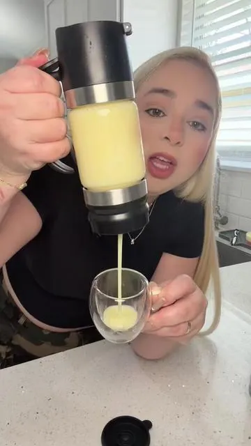 Mira este dispensador para el sirope, súper útil y funcional en mi casa #creatorsearchinsights #tiktokshopcreatorpicks #dispenser #kitchenaccessories 