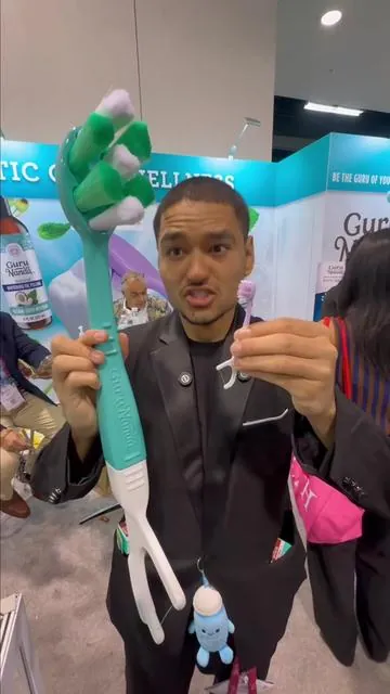 #gurunanda #toothbrush #floss 