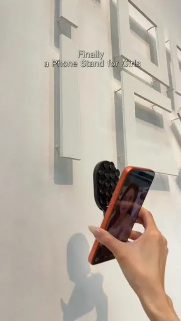 Magnetic + suction cup = solid, simple, no mess. Freed my hands, cranked my content game to 100! #MagneticPhoneHolder #PhoneMount #SuctionCupMount #UlanziMA39 #contentcreator 