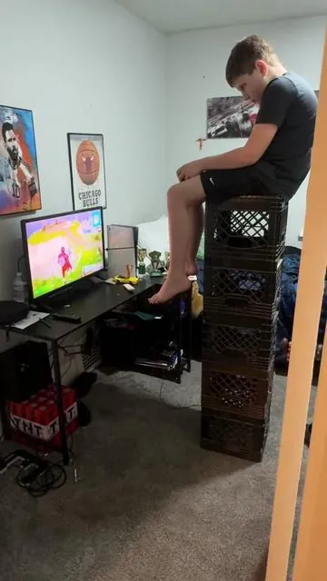 My son uses  milk crates for his Gaming chair! #gamingchair #gamingsetup #gamer #videogames #gtplayer 