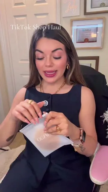 TikTok shop haul de cosas que en verdad uso y recomiendo mucho. #tiktokshopcreatorpicks #tiktokshopspringglowup #tiktokshophaul #tiktokshopmademebuyit #beautyessentials 