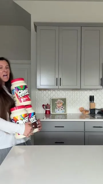 grab a 🥣 for this one 👻 NEW Cereal Milk flavored proteins! 👅 ✨ Trix ✨ Lucky Charms ✨ Coco Puffs 25g of PROTEIN & GLUTEN FREE 🤭 (zero guilt and a delicious way to get more protein in) code: kaylo = 20% off 💸 (on website) #ghostlifestyle #ghostprotein #generalmillscereal 