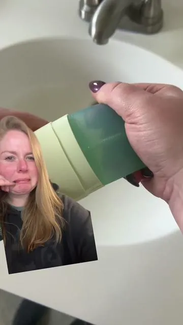 Stop using gooey deodorants. #lumedeodorant #lumeemployee 