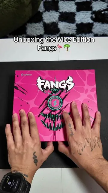 Unboxing the Vice Edition Fangs by @SUPRENT 🦩🌴 -Inspired by the legend, built for the realest players of the street. The ultimate cheat code for the perfect fade. -V10 Vector Motor: Powered by a revolutionary 13,000+ RPM vector motor with an Al Agent Sensor, the Fangs Clipper instantly adapts to hair density in 0.01 seconds, delivering power exactly where it's needed. -U-Teeth Blade: Predator-inspired micro-serrated U-teeth with DLC coating and true zero-gap deliver zero slip and maximum power on the first pass. The U-shaped tips capture 30% more hair than standard V-blades for faster, wider cuts. #Suprent #tiktokshop #HairClipper #BehindTheChair #FANGSClipper