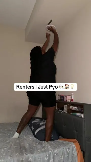 Electric Bill gone be cheap 99🤏🏽🤏🏽 #indoorlighting #ceilinglights #homehacks #rentershack 