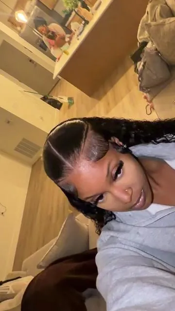 I am still shook that I order wig off TikTok but even more shook that it’s actually FYEEEEEE😭😭😭😍😍😍😍 #burmesecurly #frontalwig #hairstyleinspo #lemodahair #fyp @Lemoda Hair Shop 