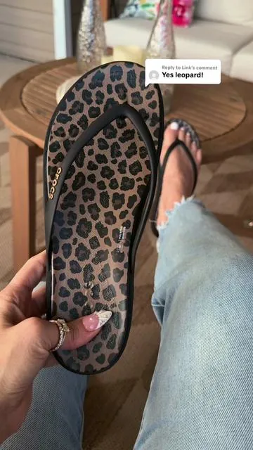Replying to @Link @Crocs Crocs Miami Toe Loop Sandals #crocs #sandalsforwomen #womensandals #crocssandals #tiktokshopcreatorpicks 