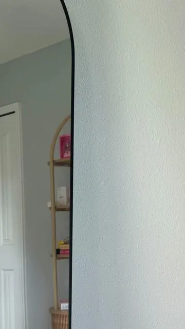7616022645917715743