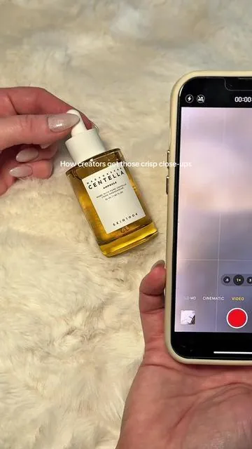 Getting a lens for my iPhone seriously changes the content creation game 🥰 #tiktokshopcreatorpicks #iphonelens #macrolens #contentcreator #contentcreatortips 