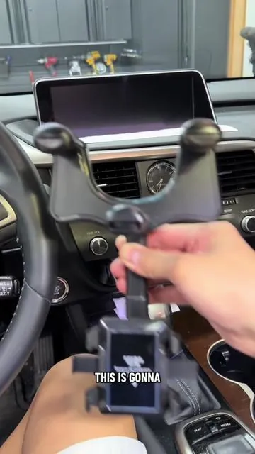 #tiktokshopcreatorpicks #tiktokshopspringglowup #carphonemount #caraccessories #phoneholder @FUDUOO 