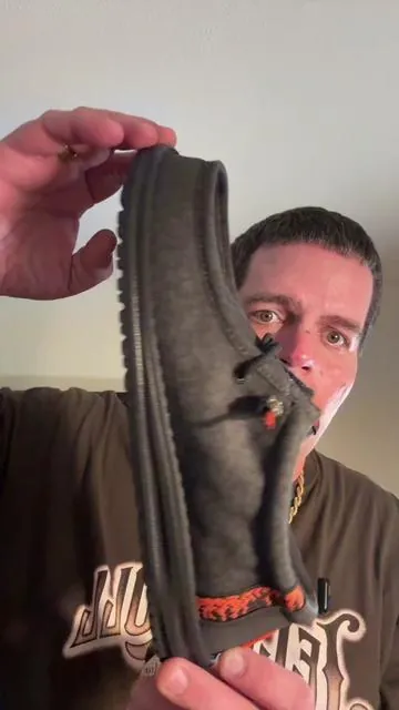 #heydudes #tiktokshopcreatorpicks #skulls #skulllover #slipon @HeyDude 