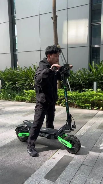 告别廉价塑料的廉价感#eoeotwo #usa #tiktok #scooter #escooter 