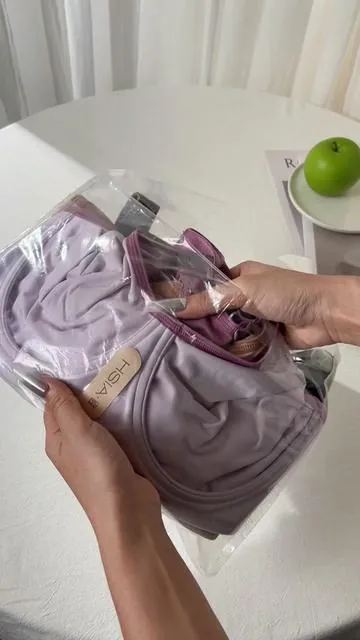 Stunning colors meets elite support. The external underwire design ensures maximum comfort without the dig-in! 🙌✨ #HSIA #bra #hsiabra #plussize #curvy #comfortable #fashionfinds #tiktokshopfinds #minimizer #sportsbra k