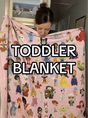 linked it for you guys, it’s so cute!! 🐭✨🩷 #disneytok #disneylover #disneykid #toddlerblanket #toddlergiftideas 