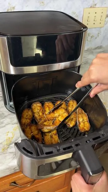 compact air fryer, i love my air fryer, Air Fryer Video, see through air fryer, mini air fryer for work, Air Fryer with Window, how to cook ribs in air fryer, grease in air fryer, #creatorsearchinsights #airfryer #kitchenhacks #cookinghacks #arjunchuwan @Sweetcrispy Shop @Sweetcrispy S 