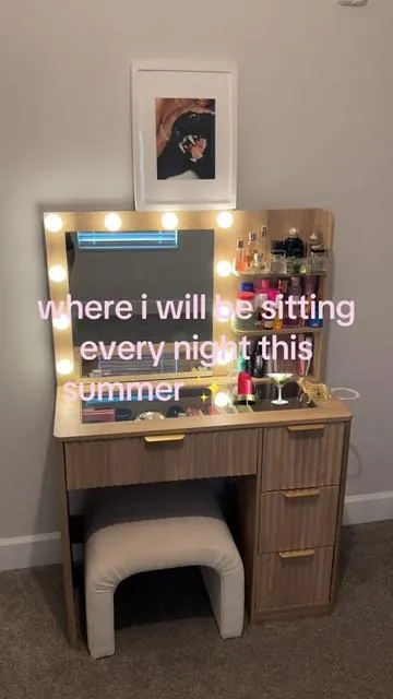 do not disturb - thankya ✨ #makeupvanitycheck #flutedfurniture #smallspacemakeuporganization 