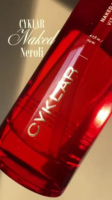 Long lasting hydration and warm indulgent scent.  #cyklar 