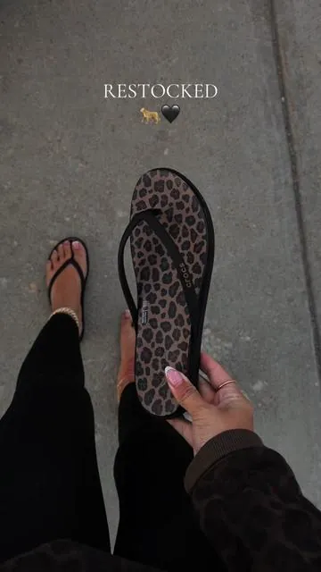 #crocs #crocssandals #sandals 