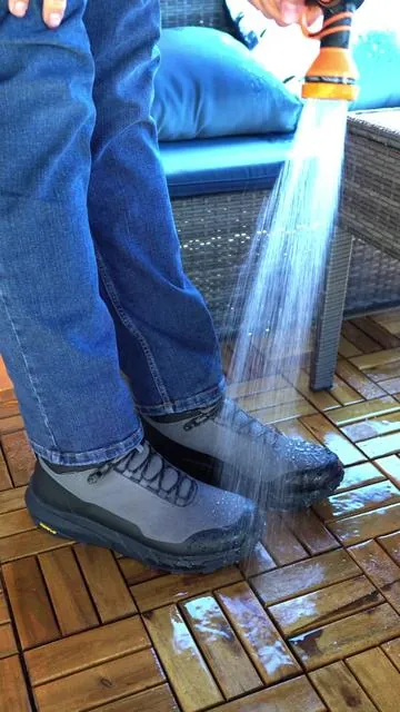 Tienes que tenerlas en las manos para que vea la calidad de otra galaxia #waterproof #mensboots #nortiv8 @NORTIV 8 @NORTIV 8 Shoes #shoes 