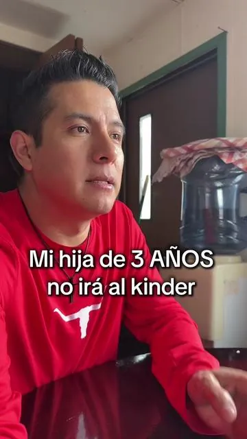 Muchos niños latinos ya no hablan español. Este libro sonoro bilingüe les enseña palabras y sonidos en español e inglés de forma divertida. #NosaboKids #BilingualKids #AprenderEspañol #LatinoParents #TikTokShopFinds