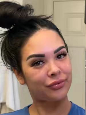 #eyebrows #eyebrowshaping #eyebrowtutorial #eyebrowsonfleek #makeuptutorial 