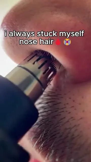 i always stuck myself nose hair🩸😭#nosehair #wpbb #nosehairtrimmer #hairtrimme #menscare