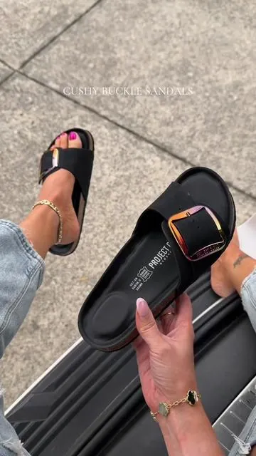 don’t miss your size! @Project Cloud Shoes Mykonos Leather Buckle Sandals #projectcloud #leathersandal #womenssandals #greenish 
