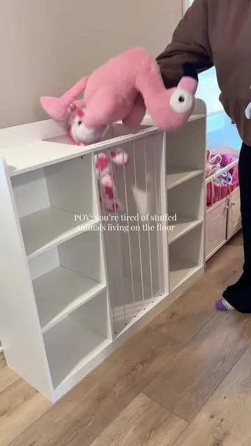 Hands down the best purchase I’ve made in a long time. Zero regrets. #greenish  #toyorganization #toystorage #stuffedanimalstorage #playroominspo 
