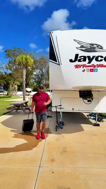 Aqui Tienes Todas Las Herramientas Que Puedas Necesitar En Una Sola Maleta! #rv #rvlife #tools #rvlifestyle #rvtravel 
