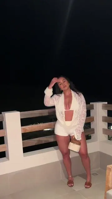 #tiktokshopcreatorspicks #tiktokshopspringglowup #tiktokshopsummerturnup #vacationoutfits #fashiontok 