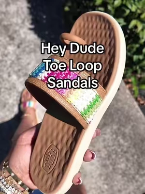 Hey Dudes new Maui breeze toe loop sandals 💖🌷🌺🏝️ #heydude #heydudesandals #womensheydudes #summersandals #tiktokshopcreatorpicks 